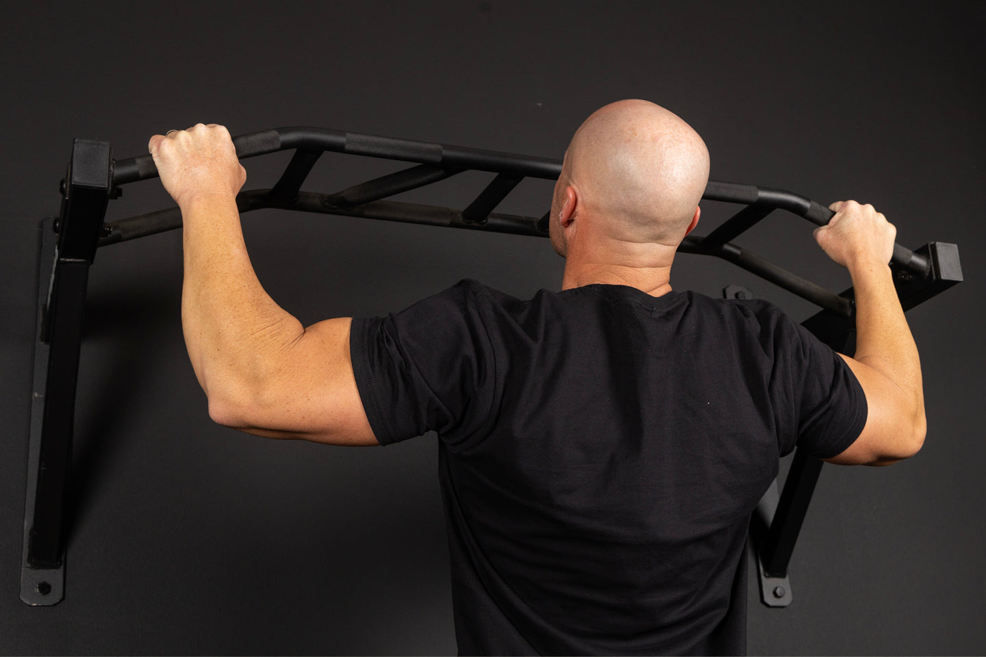 Commercial Wall-Mounted Pull-Up Bar XMARK - Main Image